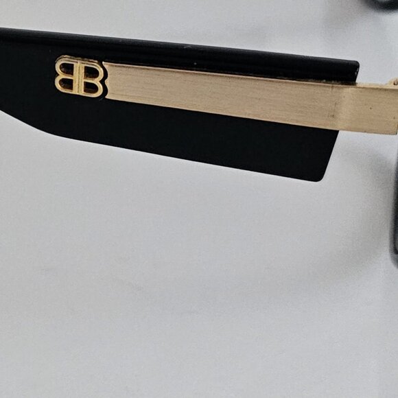 BALENCIAGA VTG SUNGLASSES!!! - Picture 6 of 15